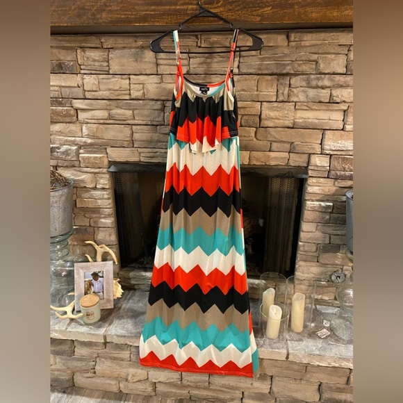 Rue 21 Chevron Maxi Dress - Picture 1 of 4